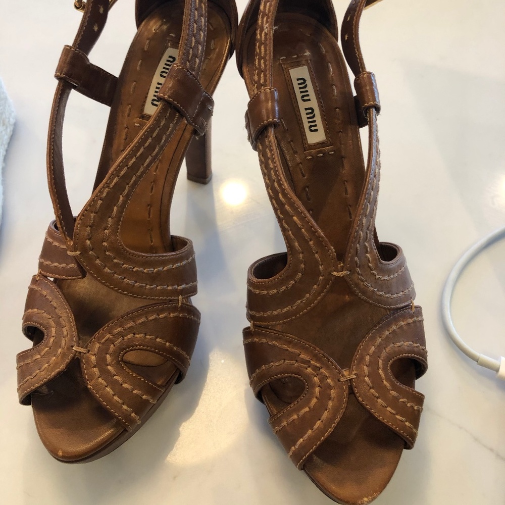 Miu Miu Leather Pump Size 8.5